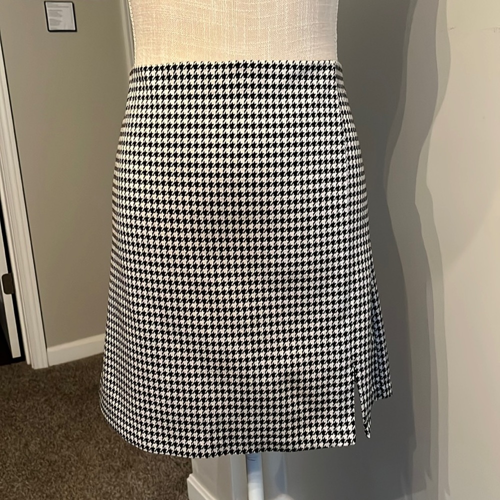 DIVIDED skirt